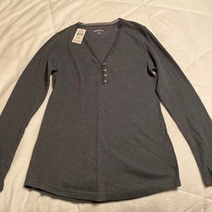 Womens long sleeve shirt